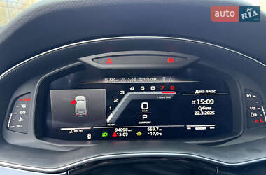 Внедорожник / Кроссовер Audi SQ7 2021 в 
