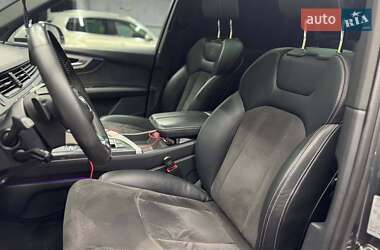 Внедорожник / Кроссовер Audi SQ7 2018 в 
