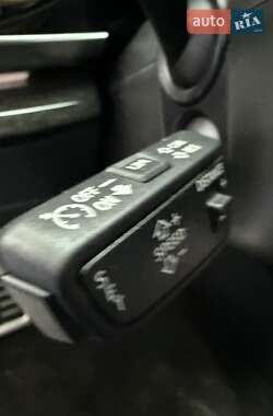 Внедорожник / Кроссовер Audi SQ7 2024 в 
