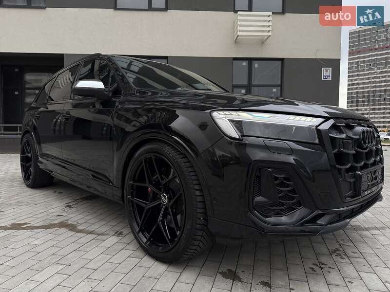 Внедорожник / Кроссовер Audi SQ7 2024 в 