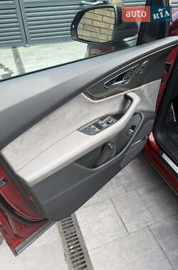 Внедорожник / Кроссовер Audi SQ7 2020 в 