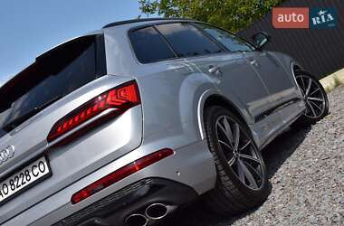 Внедорожник / Кроссовер Audi SQ7 2020 в 