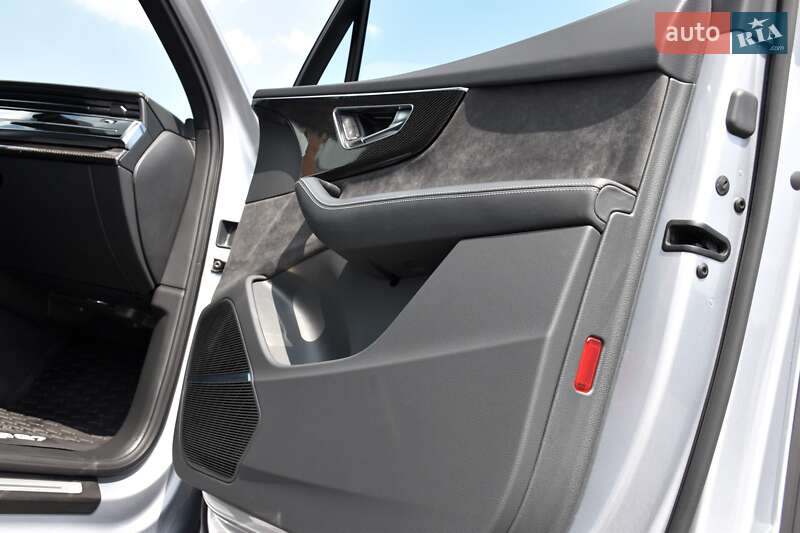 Внедорожник / Кроссовер Audi SQ7 2020 в Дрогобыче