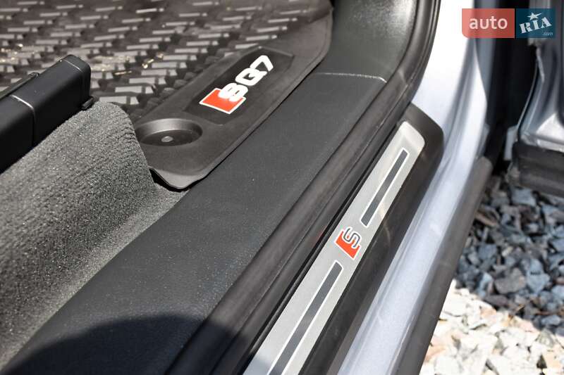 Внедорожник / Кроссовер Audi SQ7 2020 в Дрогобыче