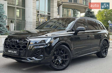 Внедорожник / Кроссовер Audi SQ7 2024 в 