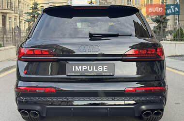 Внедорожник / Кроссовер Audi SQ7 2024 в 