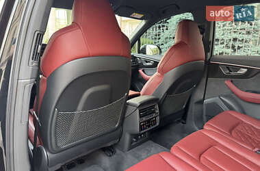Внедорожник / Кроссовер Audi SQ7 2024 в 
