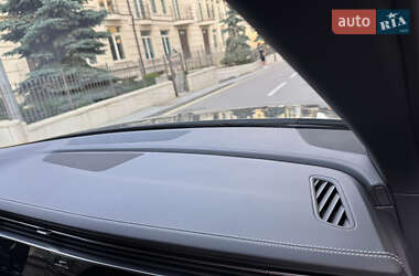 Внедорожник / Кроссовер Audi SQ7 2024 в 