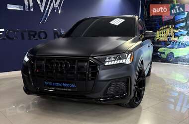 Позашляховик / Кросовер Audi SQ7 2020 в 