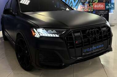 Позашляховик / Кросовер Audi SQ7 2020 в 