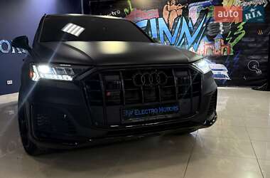 Позашляховик / Кросовер Audi SQ7 2020 в 