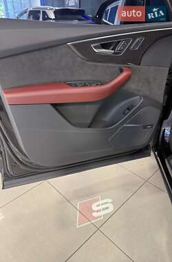 Позашляховик / Кросовер Audi SQ7 2020 в 