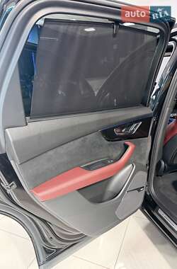 Позашляховик / Кросовер Audi SQ7 2020 в 