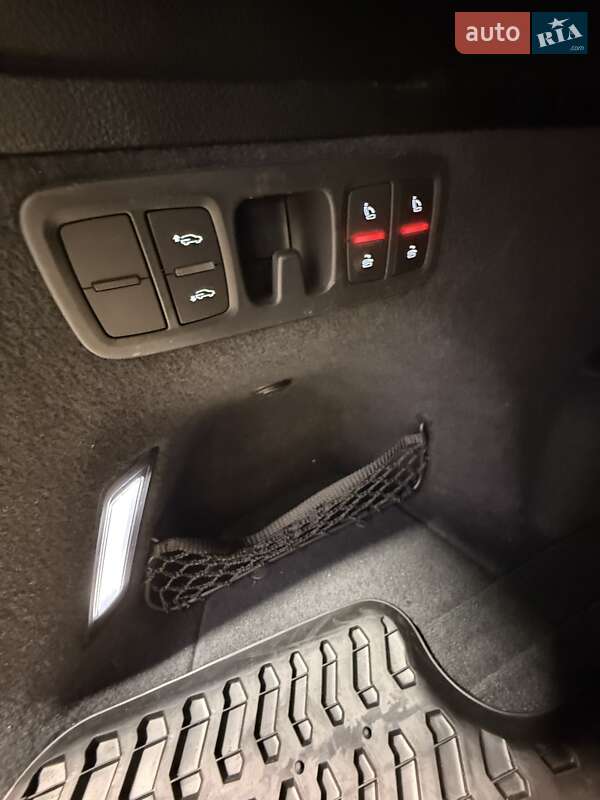 Позашляховик / Кросовер Audi SQ7 2020 в Кропивницькому