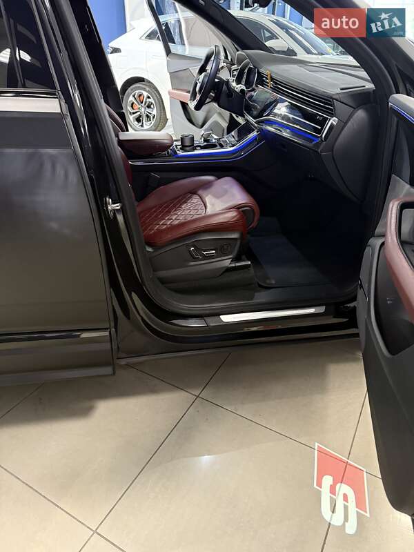 Позашляховик / Кросовер Audi SQ7 2020 в Кропивницькому
