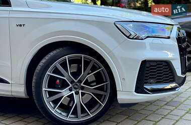 Внедорожник / Кроссовер Audi SQ7 2020 в 