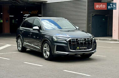 Внедорожник / Кроссовер Audi SQ7 2021 в 