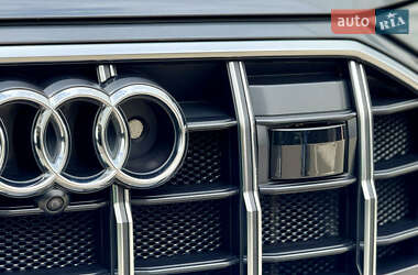 Внедорожник / Кроссовер Audi SQ7 2021 в 
