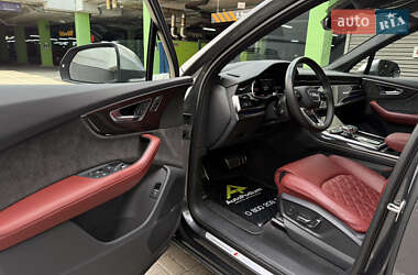 Внедорожник / Кроссовер Audi SQ7 2021 в 