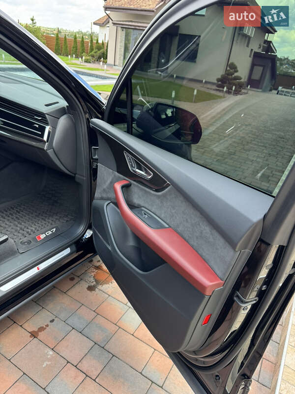 Внедорожник / Кроссовер Audi SQ7 2021 в Кривом Роге фото 13 Внедорожник / Кроссовер Audi SQ7 2021 в Кривом Роге