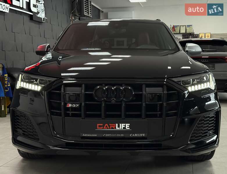 Внедорожник / Кроссовер Audi SQ7 2021 в Тернополе