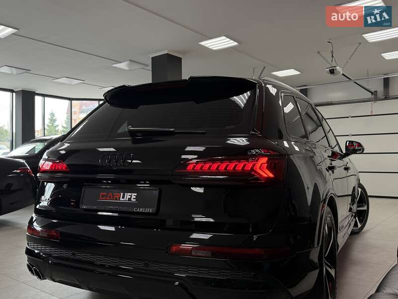 Внедорожник / Кроссовер Audi SQ7 2021 в Тернополе