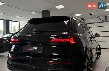 Внедорожник / Кроссовер Audi SQ7 2021 в 