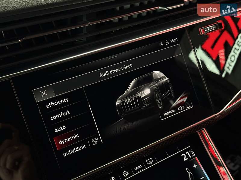Внедорожник / Кроссовер Audi SQ7 2021 в Тернополе