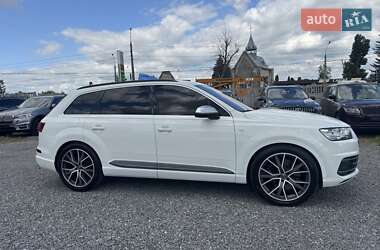 Внедорожник / Кроссовер Audi SQ7 2017 в 