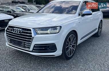 Внедорожник / Кроссовер Audi SQ7 2017 в 