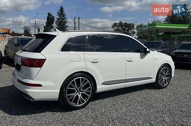 Внедорожник / Кроссовер Audi SQ7 2017 в 