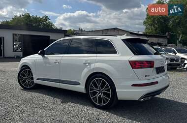 Внедорожник / Кроссовер Audi SQ7 2017 в 