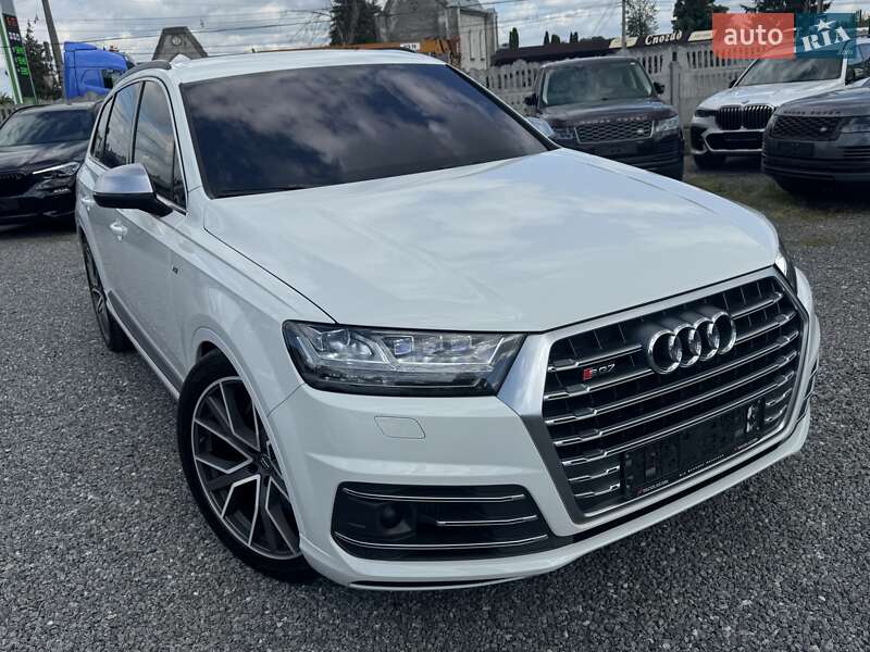 Внедорожник / Кроссовер Audi SQ7 2017 в Тернополе