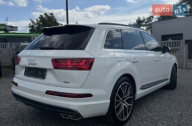 Внедорожник / Кроссовер Audi SQ7 2017 в 