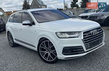 Внедорожник / Кроссовер Audi SQ7 2017 в 
