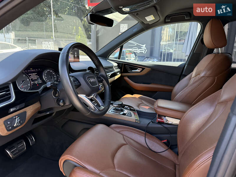 Внедорожник / Кроссовер Audi SQ7 2019 в Виннице