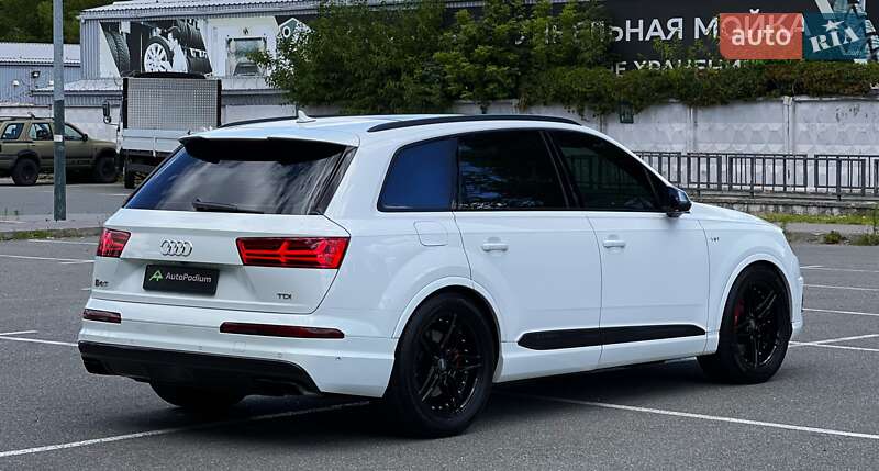 Внедорожник / Кроссовер Audi SQ7 2017 в Киеве