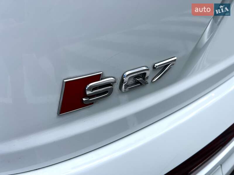 Внедорожник / Кроссовер Audi SQ7 2017 в Киеве