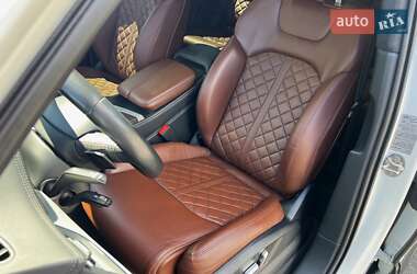 Внедорожник / Кроссовер Audi SQ7 2017 в 