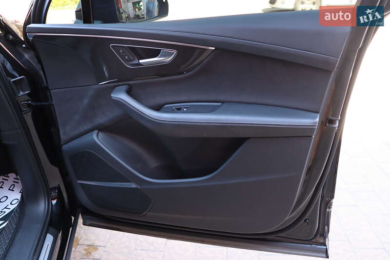 Внедорожник / Кроссовер Audi SQ7 2023 в Львове