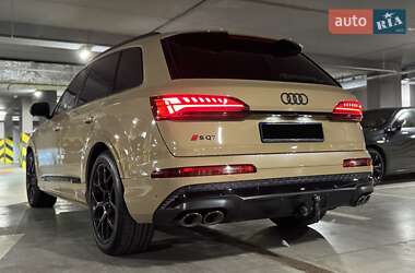 Внедорожник / Кроссовер Audi SQ7 2024 в 