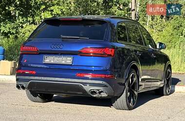 Позашляховик / Кросовер Audi SQ7 2020 в 