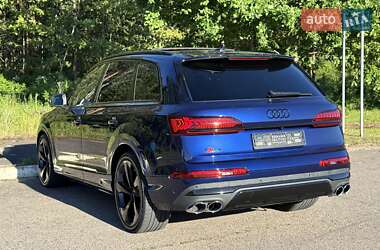 Позашляховик / Кросовер Audi SQ7 2020 в 