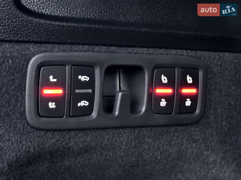 Внедорожник / Кроссовер Audi SQ7 2020 в Луцке