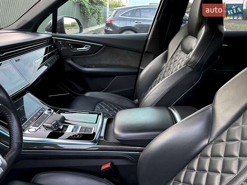 Внедорожник / Кроссовер Audi SQ7 2020 в Луцке
