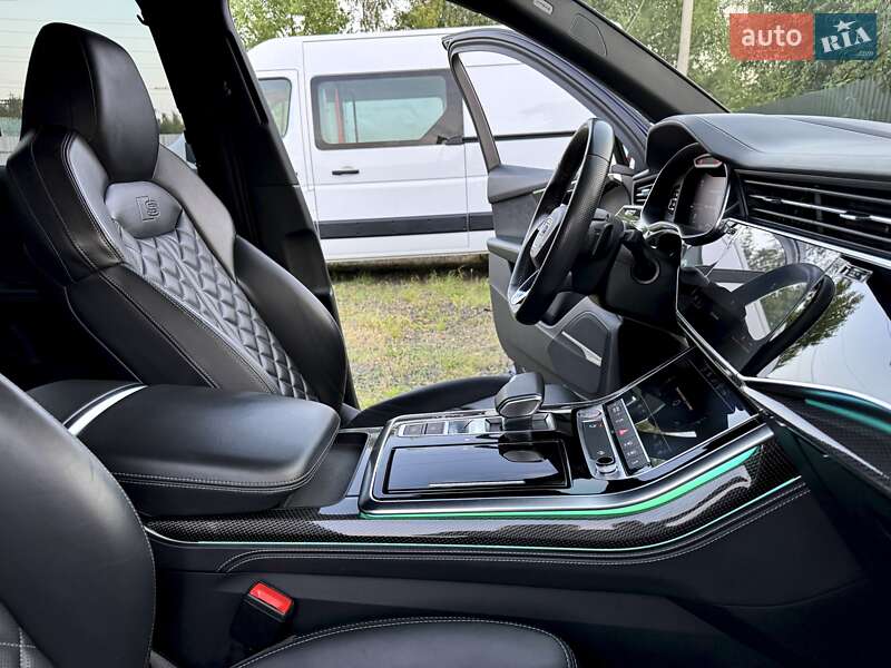 Внедорожник / Кроссовер Audi SQ7 2020 в Луцке