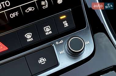 Позашляховик / Кросовер Audi SQ7 2020 в 