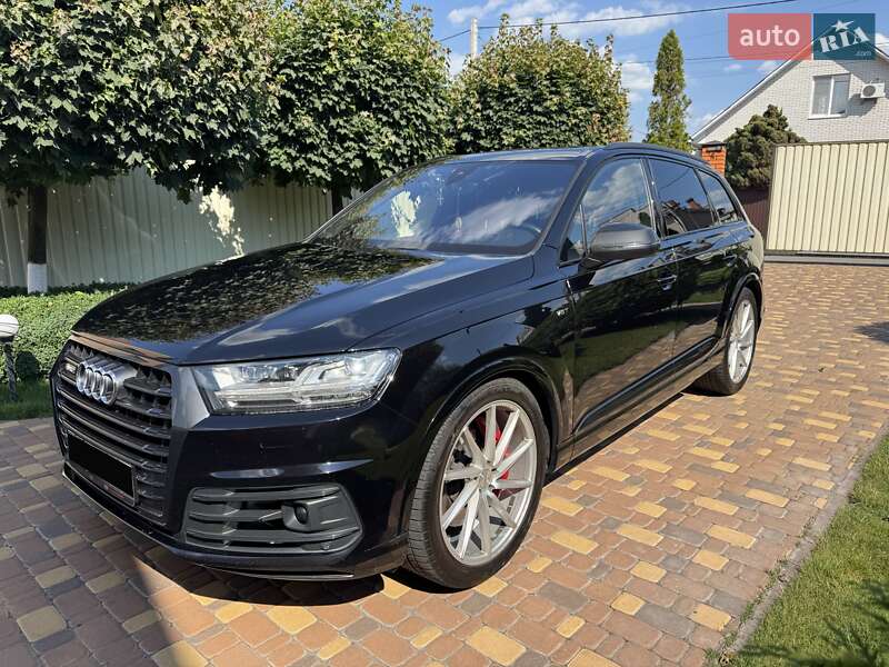Позашляховик / Кросовер Audi SQ7 2017 в Борисполі
