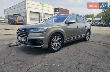Внедорожник / Кроссовер Audi SQ7 2016 в Запорожье