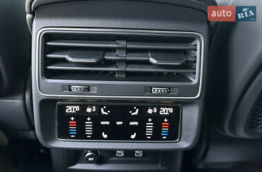Внедорожник / Кроссовер Audi SQ7 2020 в 